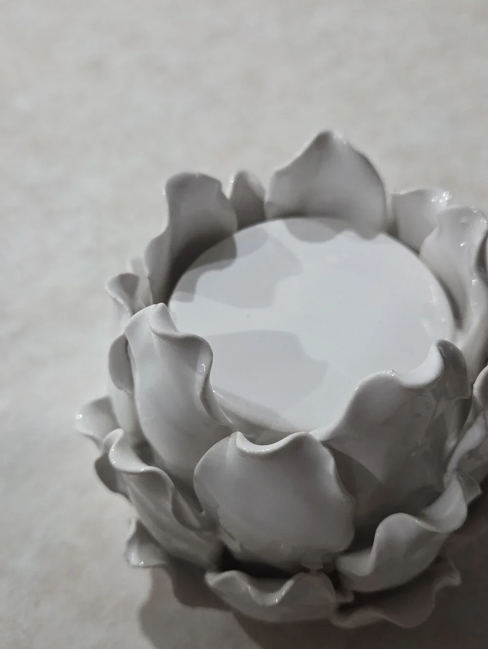 ceramic artichoke-shaped tea light holder candle holder